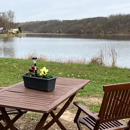캠프장 Nr 5 Pod Mit Terrasse Und Seeblick