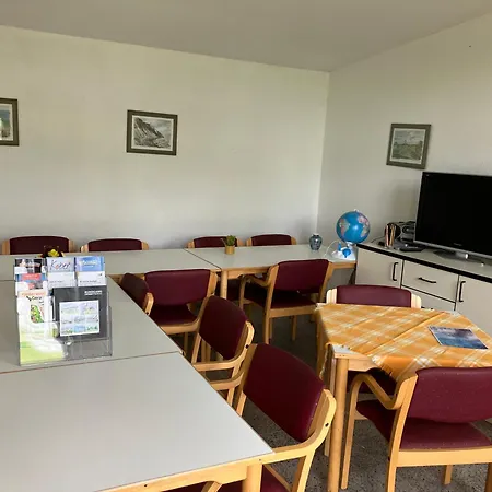 Nr 5 Pod Mit Terrasse Und Seeblick Langenbernsdorf